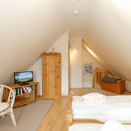 Strandgut Mit Balkon In Ost