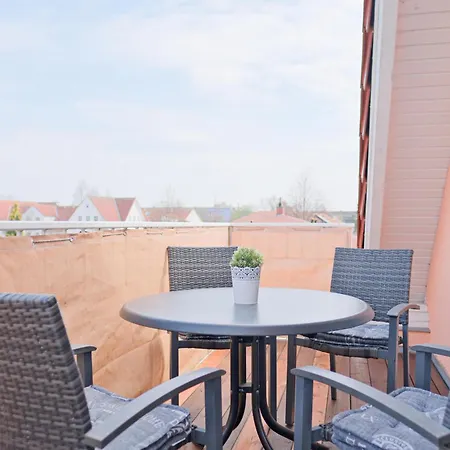 Strandgut Mit Balkon In Ost