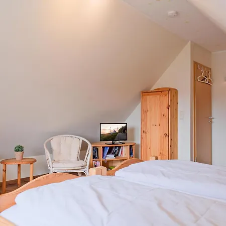 Strandgut Mit Balkon In Ost Apartment Ostseebad Kühlungsborn