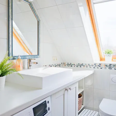 Strandgut Mit Balkon In Ost Apartmán Ostseebad Kühlungsborn