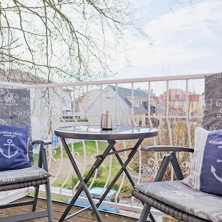 Strandgut Mit Balkon In Ost Ostseebad Kühlungsborn